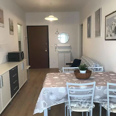 Studio In Lido Di Jesolo 24796 Apartment